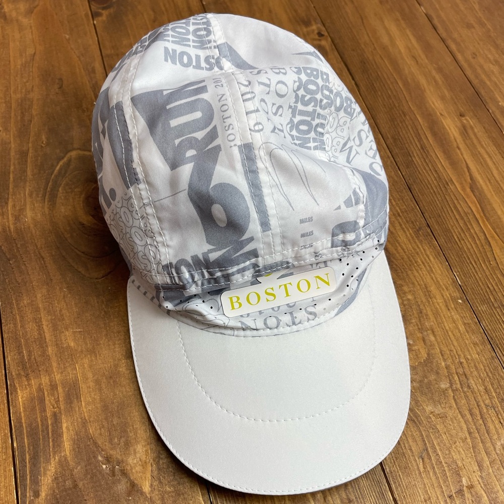 Nike tailwind aerobill 2019 Boston marathon hat white and gray